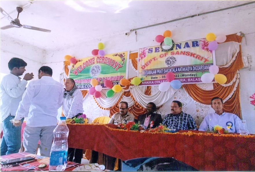 AP523599_Sanskrit Seminar.jpg